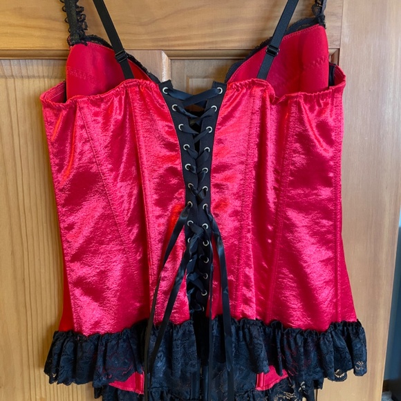 Red black satin lace corset lingerie top - Picture 3 of 6
